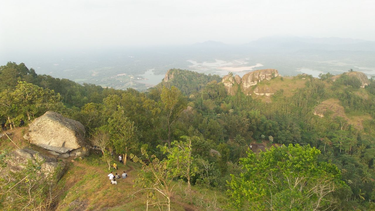 Menara Pandang Soko Gunung Wonogiri 2