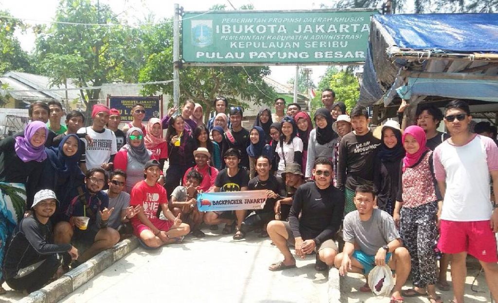 Backpacker Jakarta dipulau Payung
