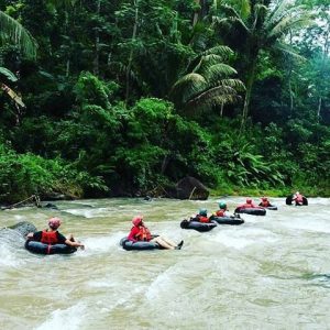 River Tubing Cikalumpang Serang