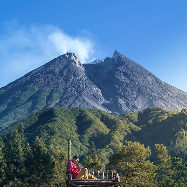 Gardu Pandang Bukit Klangon Cangkringan Sleman Yogyakarta 