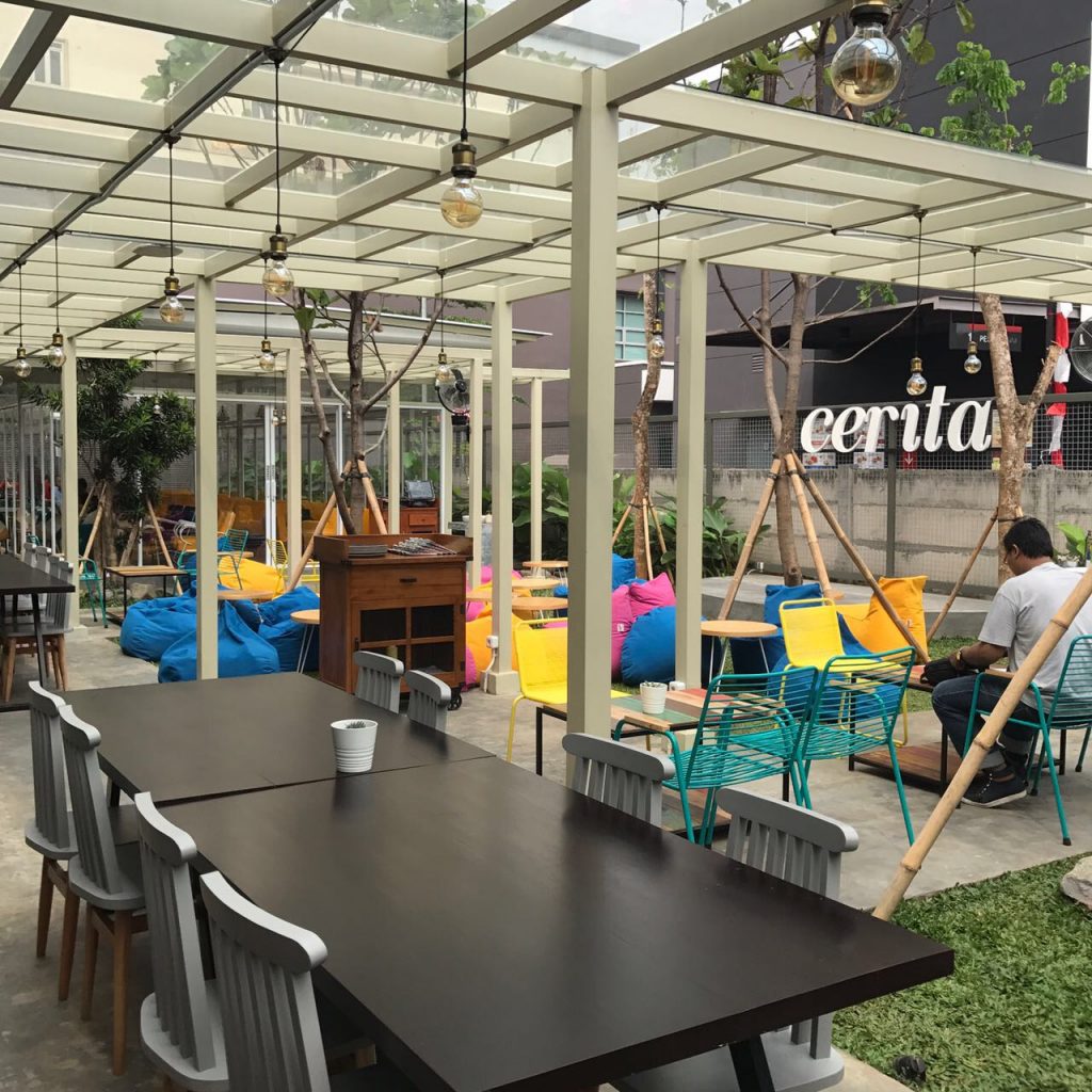 Review Tempat Nongkrong Yang Cozy Di Cerita Cafe, Jakarta Timur - Backpacker Jakarta