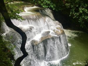 Air Terjun Lumoli, Wisata tersembunyi di Maluku yang wajib kamu kunjungi