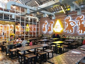 Ayam Kremes Kraton, Tebet