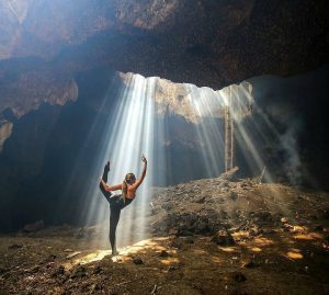Melihat Cahaya Tuhan di Goa Bangkang Lombok Tengah
