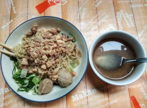 Mie Keriting Luwes, mie, bakmie, kuliner, kuliner menteng, kuliner jakarta pusat, mie ayam, mie yamin, mie ayam bakso