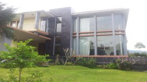 Villa Delva, Hunian Nyaman Berbalut Kaca di Sudut Kota Bandung