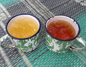 Es Jeruk Kunci dan Es Teh Manis