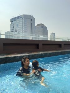 Nyobain Swimming Pool nya 101 Urban Jakarta Thamrin