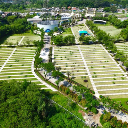 pemakaman Al-Azhar Memorial Garden Karawang