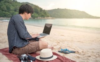 Laptop Untuk Dibawa Traveling