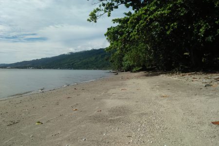 Pantai Ketapang Lima