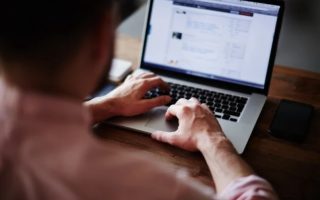 menulis artikel